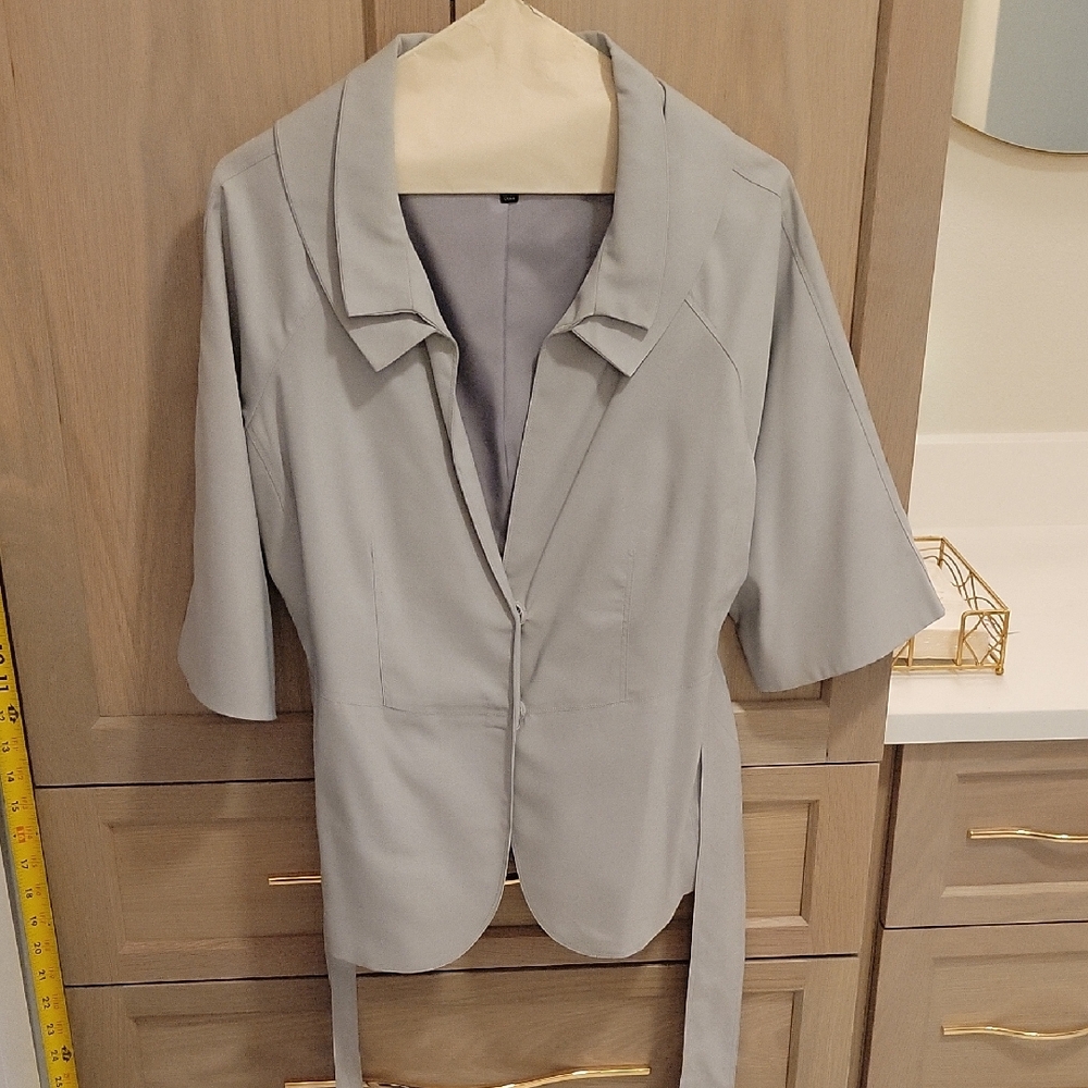Chic Light Gray Women's Blazer